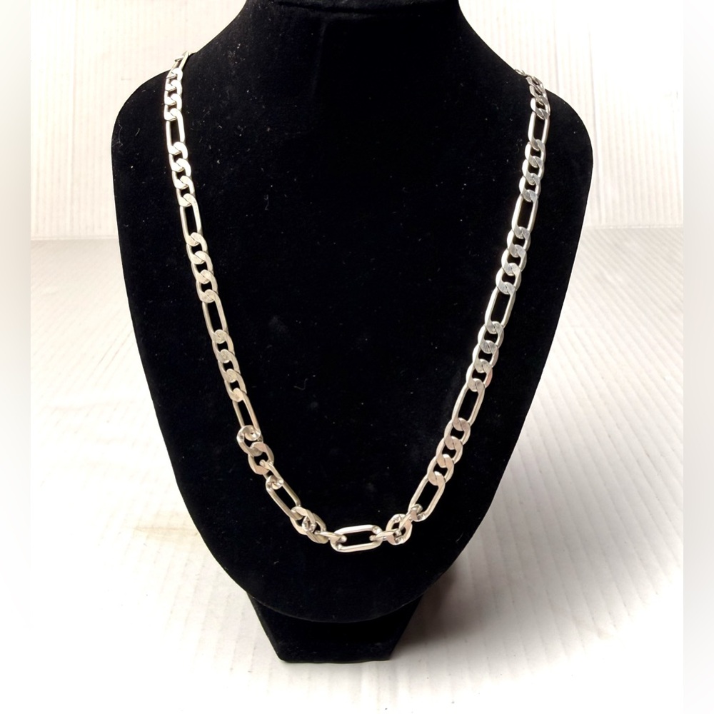 Italian Figaro Link Chain Men’s Necklace Silver Plated 30” Long Jewelry Classic